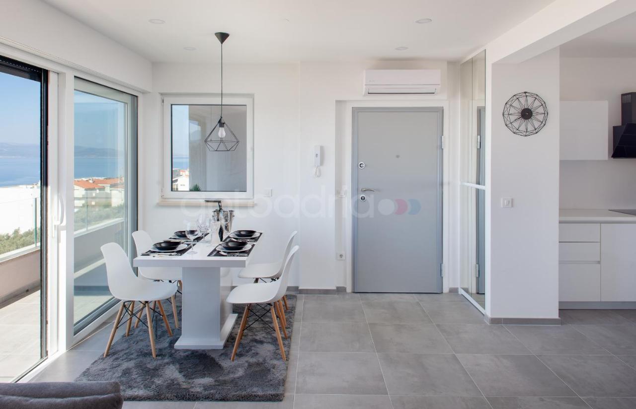 Luxury Apartment Sofia -Free Beach Parking Makarska Kültér fotó
