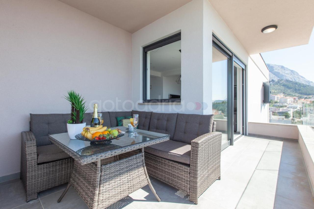 Luxury Apartment Sofia -Free Beach Parking Makarska Kültér fotó