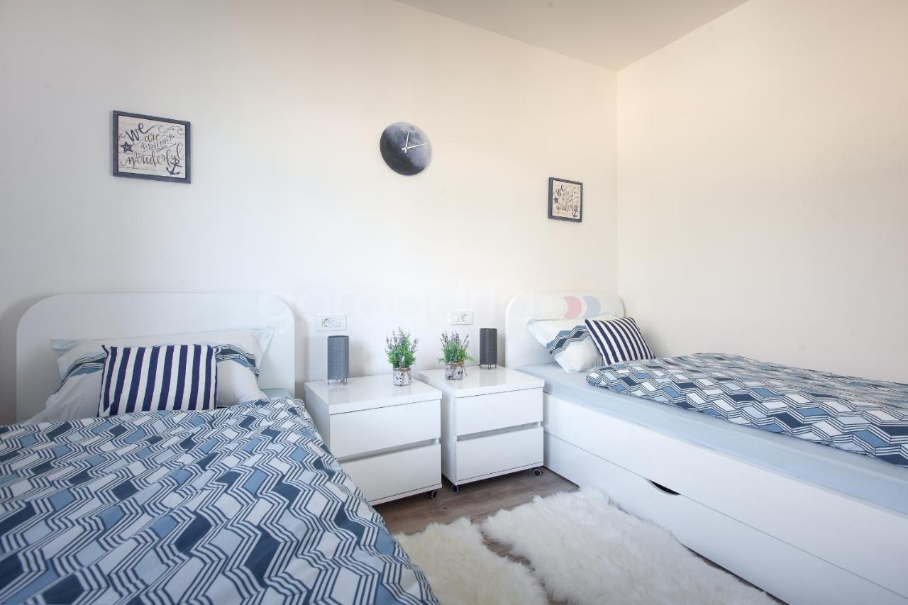 Luxury Apartment Sofia -Free Beach Parking Makarska Kültér fotó
