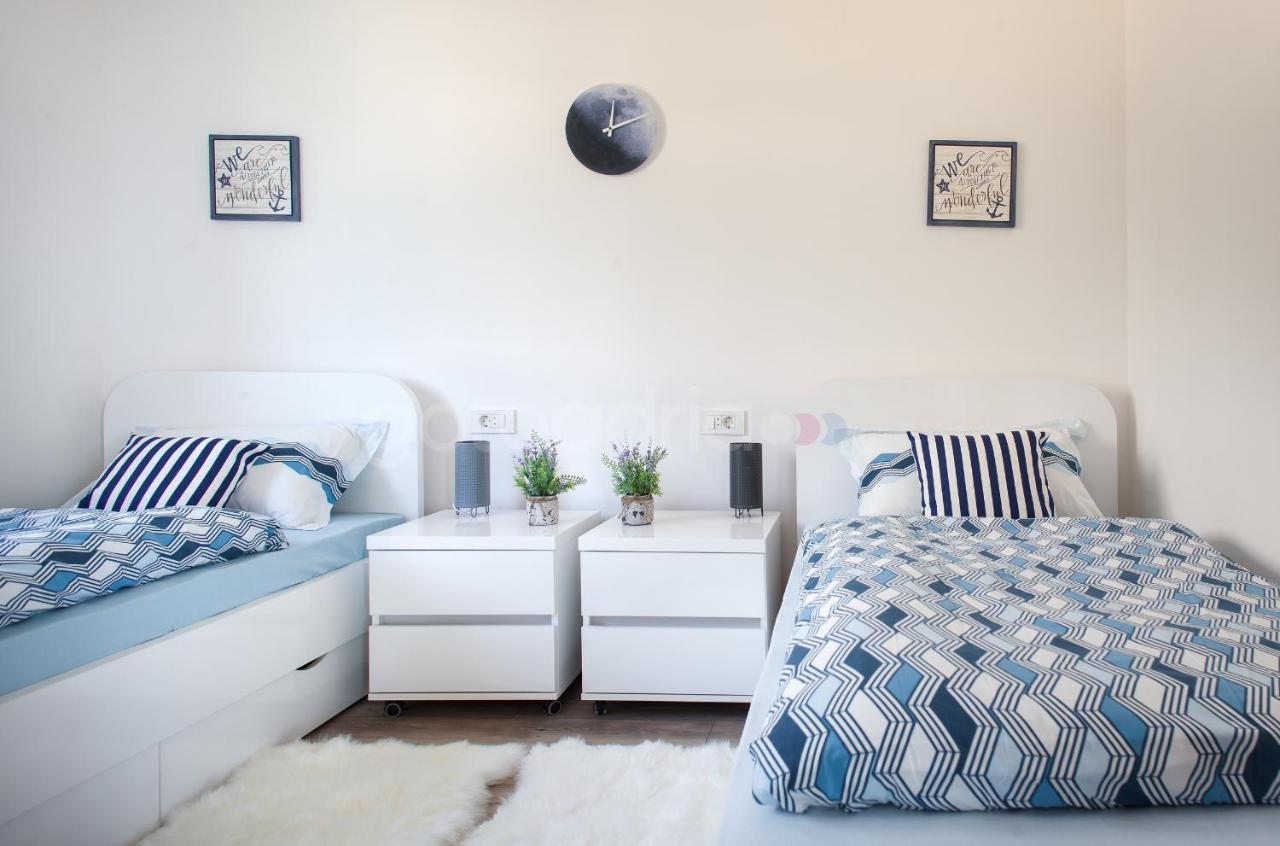 Luxury Apartment Sofia -Free Beach Parking Makarska Kültér fotó